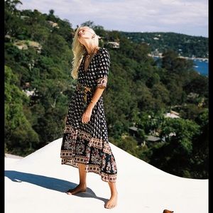 Rare: Arnhem Clothing Moondance Midi Dress